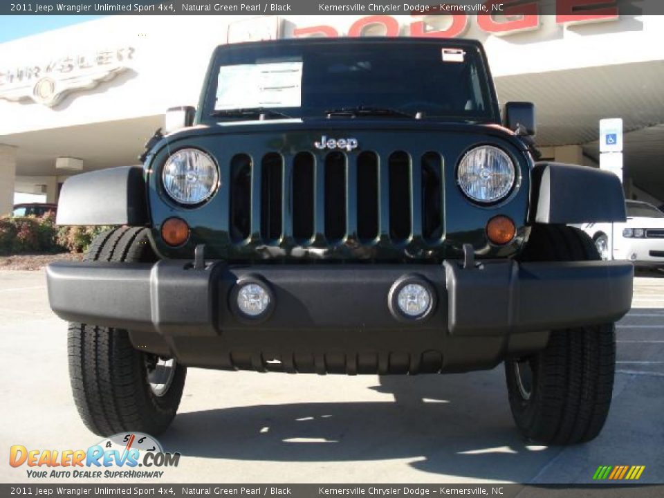 2011 Jeep Wrangler Unlimited Sport 4x4 Natural Green Pearl / Black Photo #8