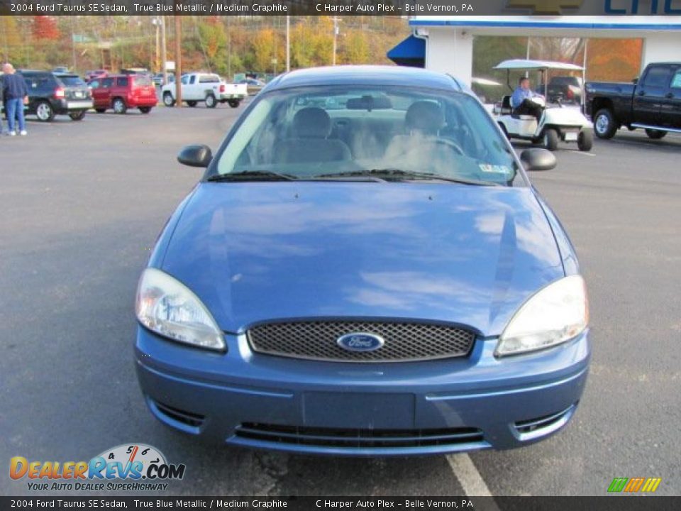 2004 Ford Taurus SE Sedan True Blue Metallic / Medium Graphite Photo #4