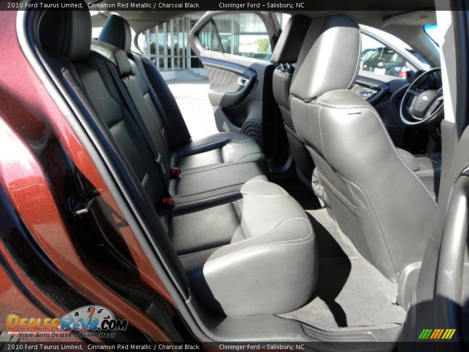 Charcoal Black Interior - 2010 Ford Taurus Limited Photo #10