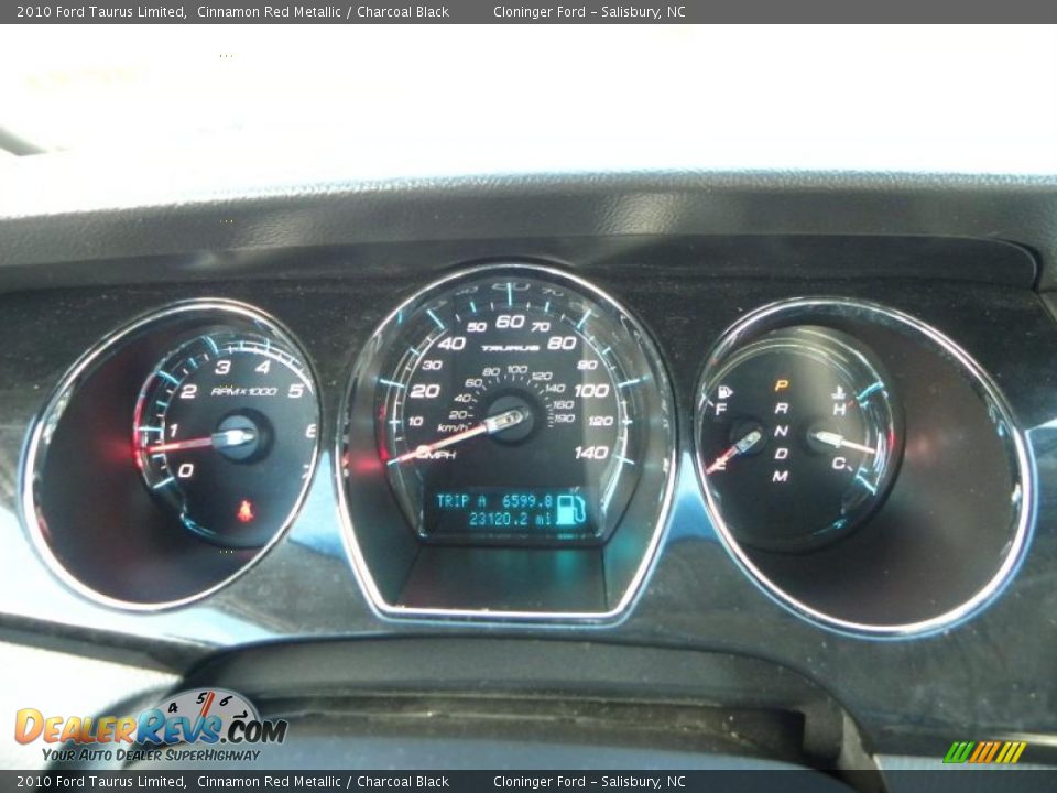 2010 Ford Taurus Limited Gauges Photo #16