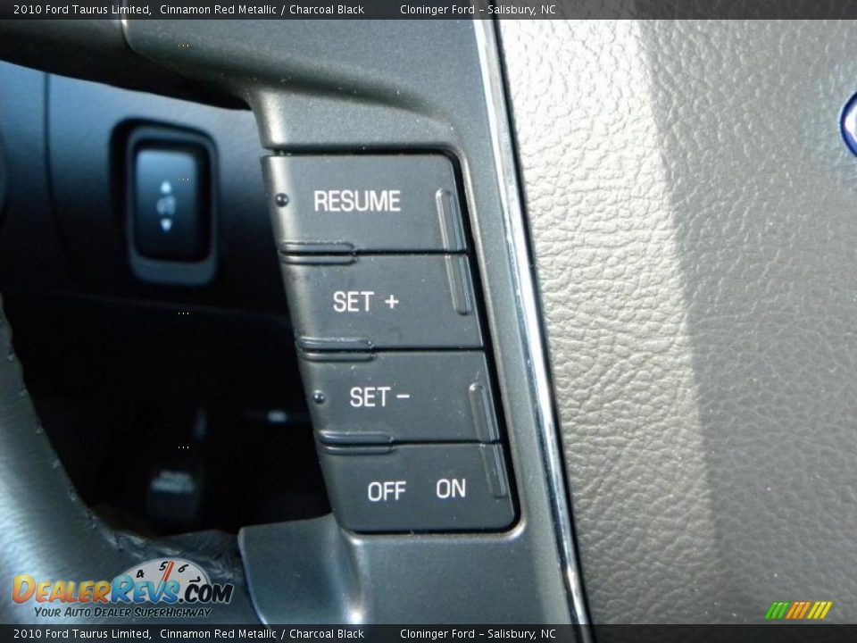 Controls of 2010 Ford Taurus Limited Photo #25