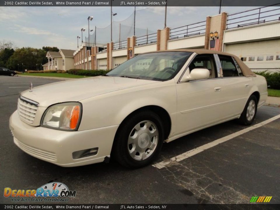 2002 Cadillac DeVille Sedan White Diamond Pearl / Oatmeal Photo #1