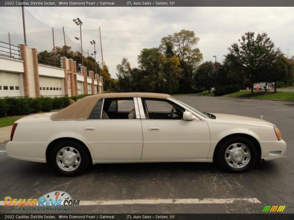 2002 Cadillac DeVille Sedan White Diamond Pearl / Oatmeal Photo #7