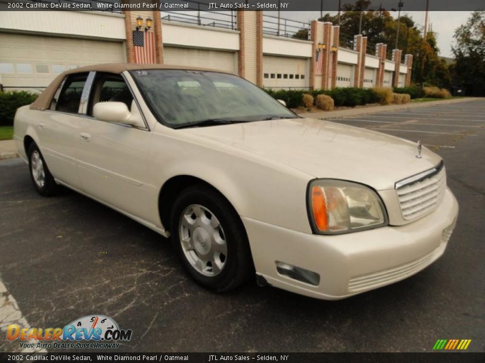 2002 Cadillac DeVille Sedan White Diamond Pearl / Oatmeal Photo #8