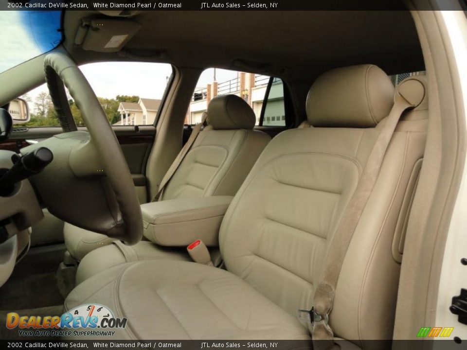 Oatmeal Interior - 2002 Cadillac DeVille Sedan Photo #12