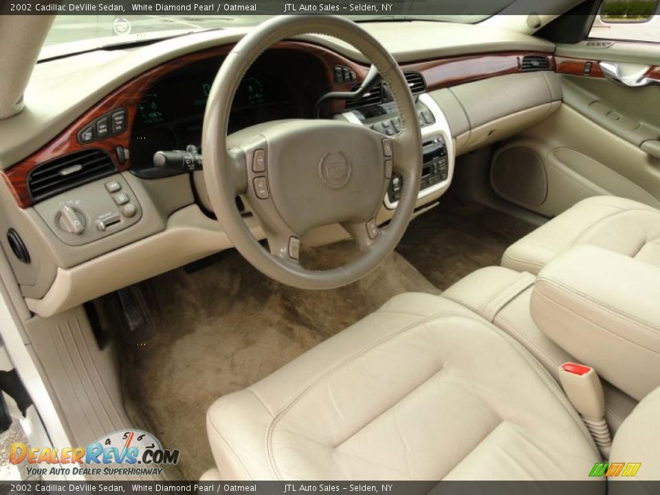 Oatmeal Interior 2002 Cadillac Deville Sedan Photo 13