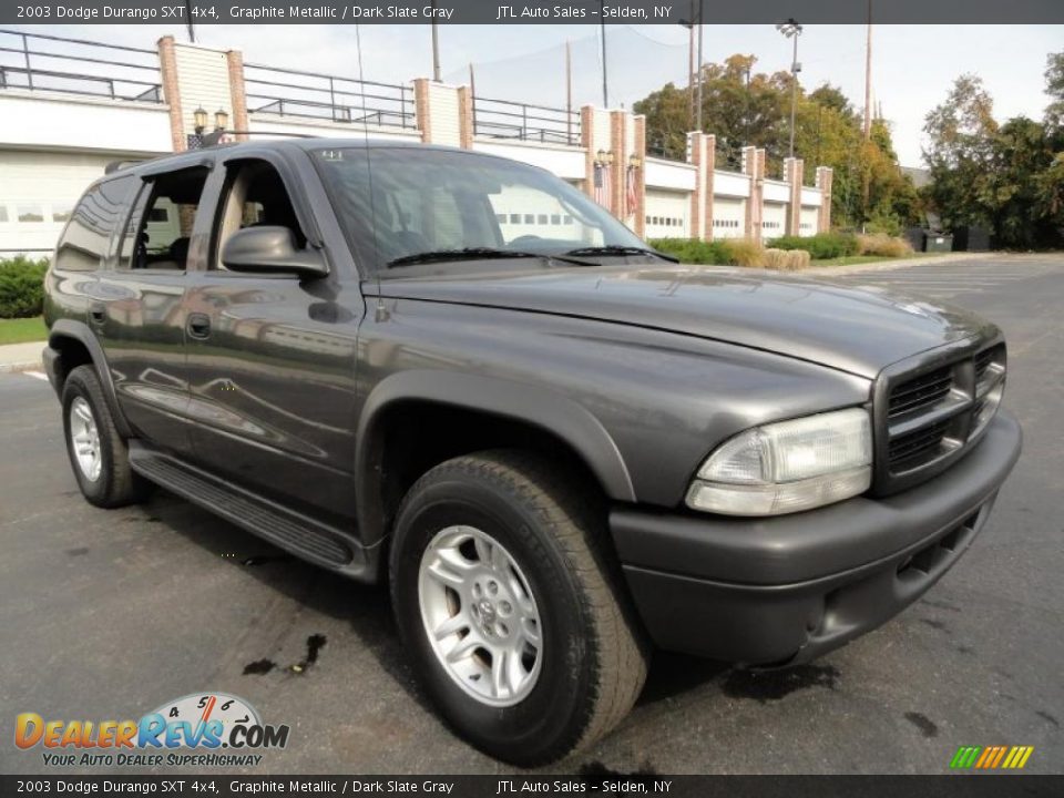 Front 3/4 View of 2003 Dodge Durango SXT 4x4 Photo #8