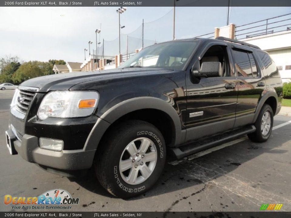 2006 Ford Explorer XLT 4x4 Black / Stone Photo #3