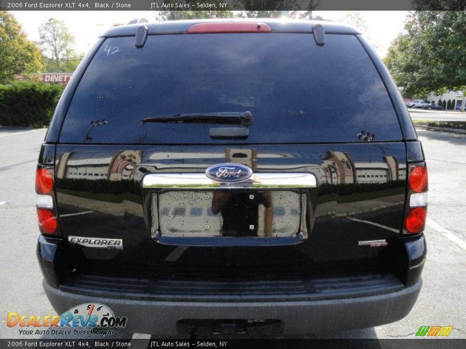 2006 Ford Explorer XLT 4x4 Black / Stone Photo #6