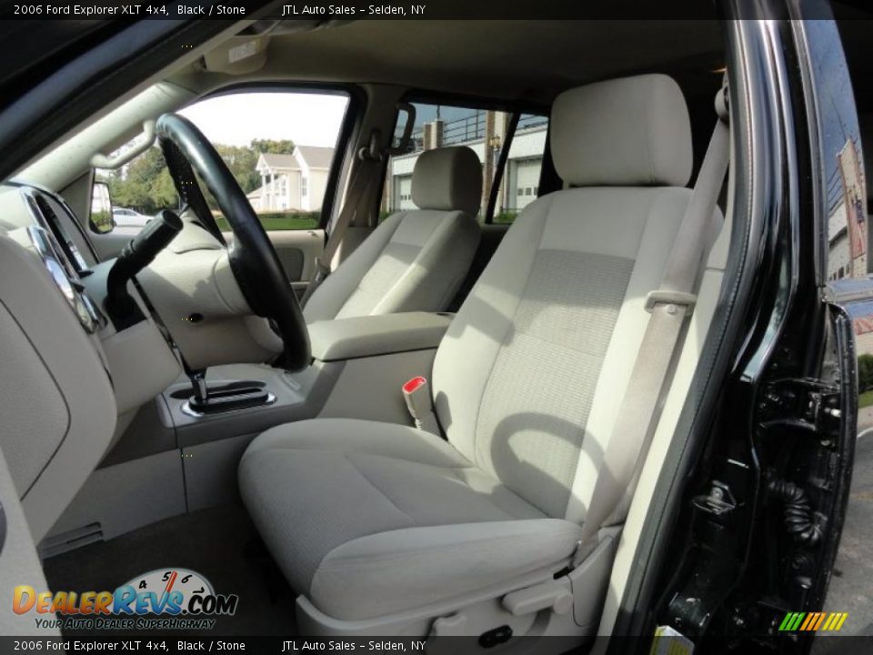 2006 Ford Explorer XLT 4x4 Black / Stone Photo #12