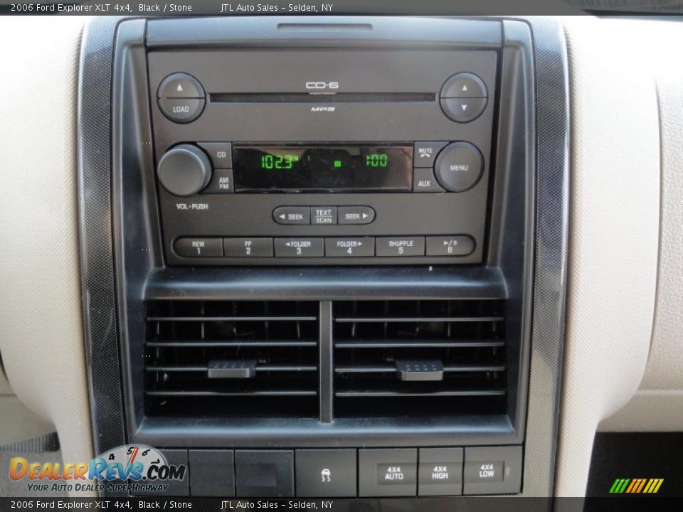 2006 Ford Explorer XLT 4x4 Black / Stone Photo #16