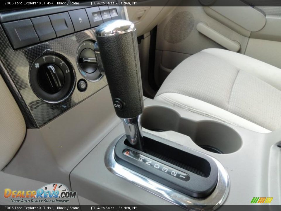 2006 Ford Explorer XLT 4x4 Black / Stone Photo #17