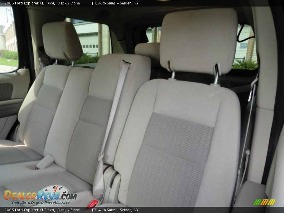 2006 Ford Explorer XLT 4x4 Black / Stone Photo #18