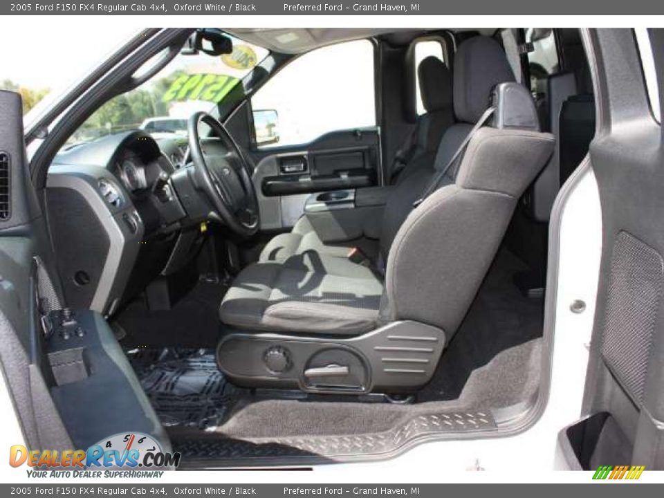 Black Interior 2005 Ford F150 Fx4 Regular Cab 4x4 Photo 7