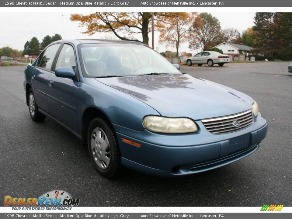 1998 Chevrolet Malibu Sedan Medium Opal Blue Metallic / Light Gray Photo #8