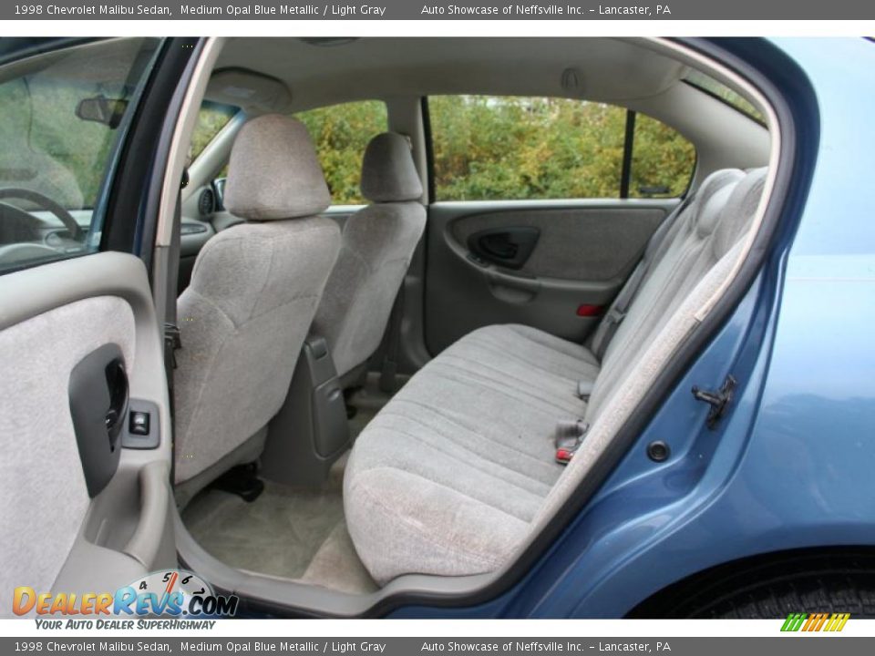 Light Gray Interior - 1998 Chevrolet Malibu Sedan Photo #18