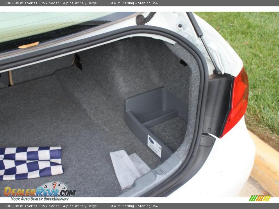 2009 BMW 3 Series 335xi Sedan Alpine White / Beige Photo #17