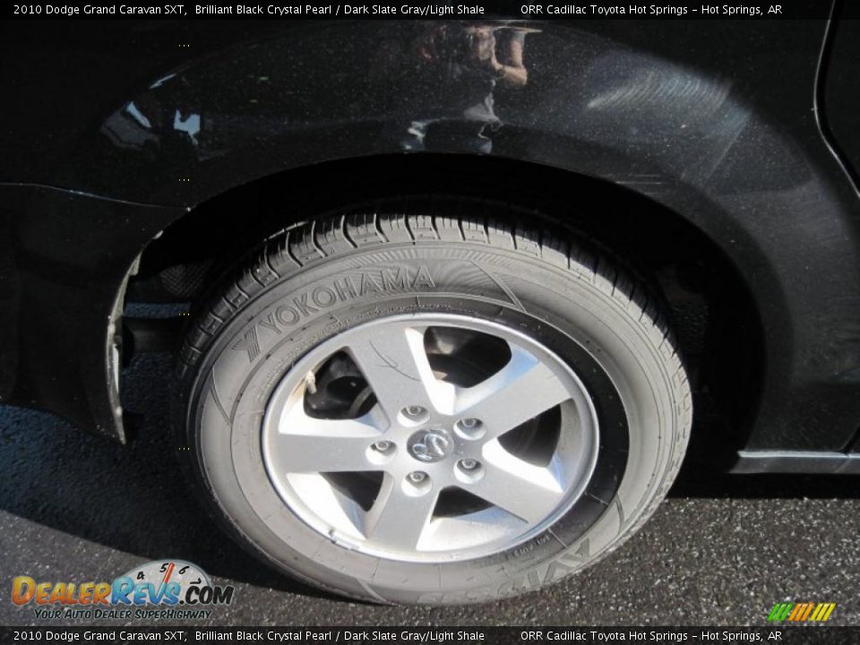 2010 Dodge Grand Caravan SXT Brilliant Black Crystal Pearl / Dark Slate Gray/Light Shale Photo #11
