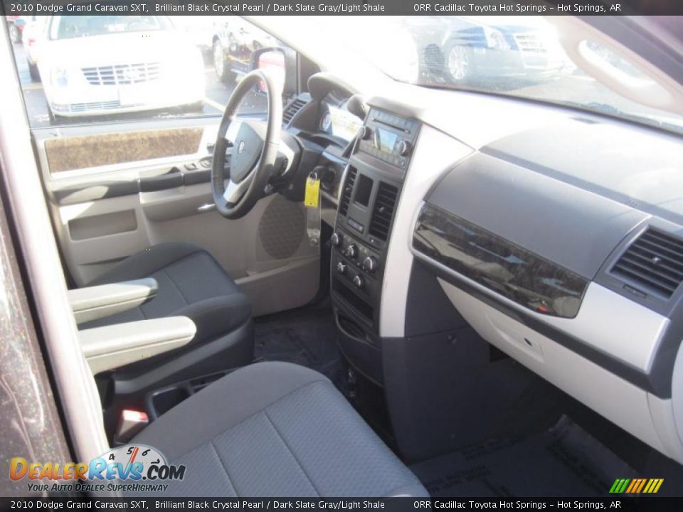 2010 Dodge Grand Caravan SXT Brilliant Black Crystal Pearl / Dark Slate Gray/Light Shale Photo #19