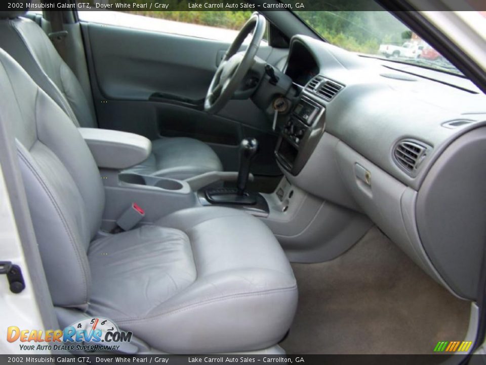 Gray Interior - 2002 Mitsubishi Galant GTZ Photo #20