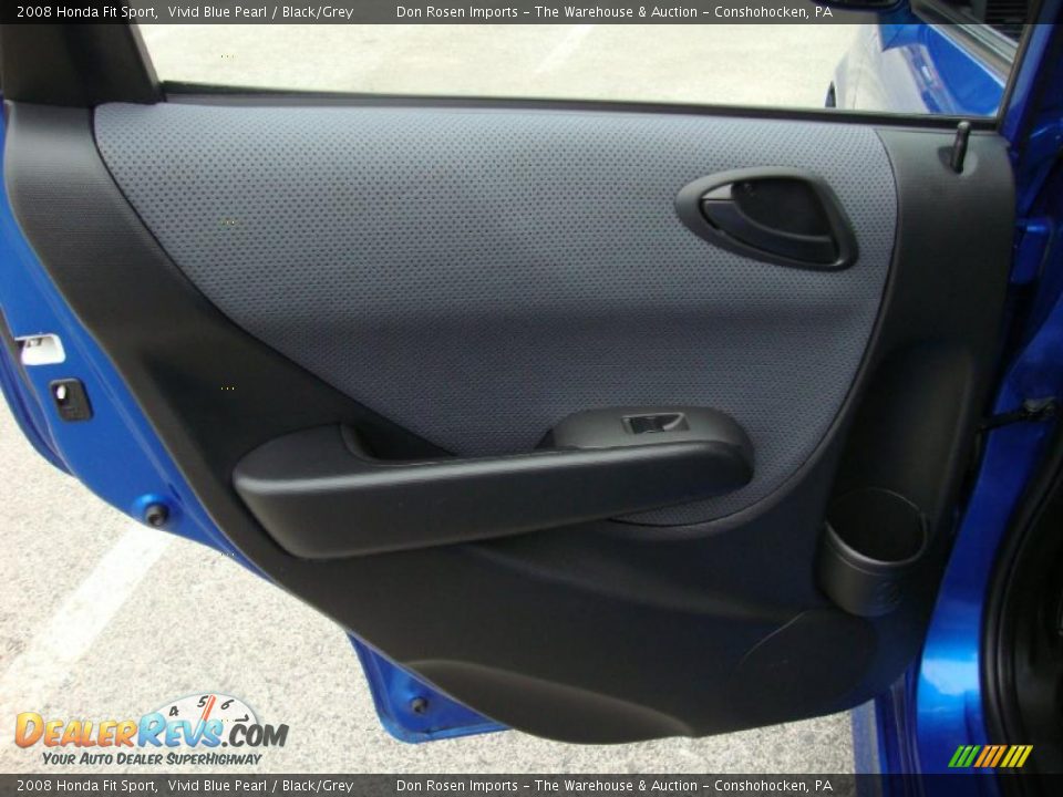 Door Panel of 2008 Honda Fit Sport Photo #25