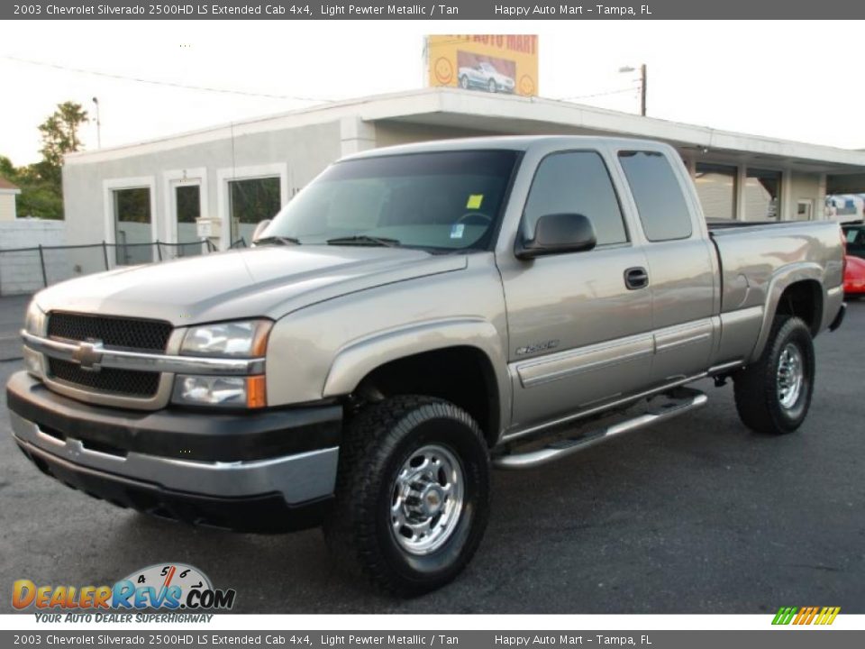 Front 3/4 View of 2003 Chevrolet Silverado 2500HD LS Extended Cab 4x4 Photo #3