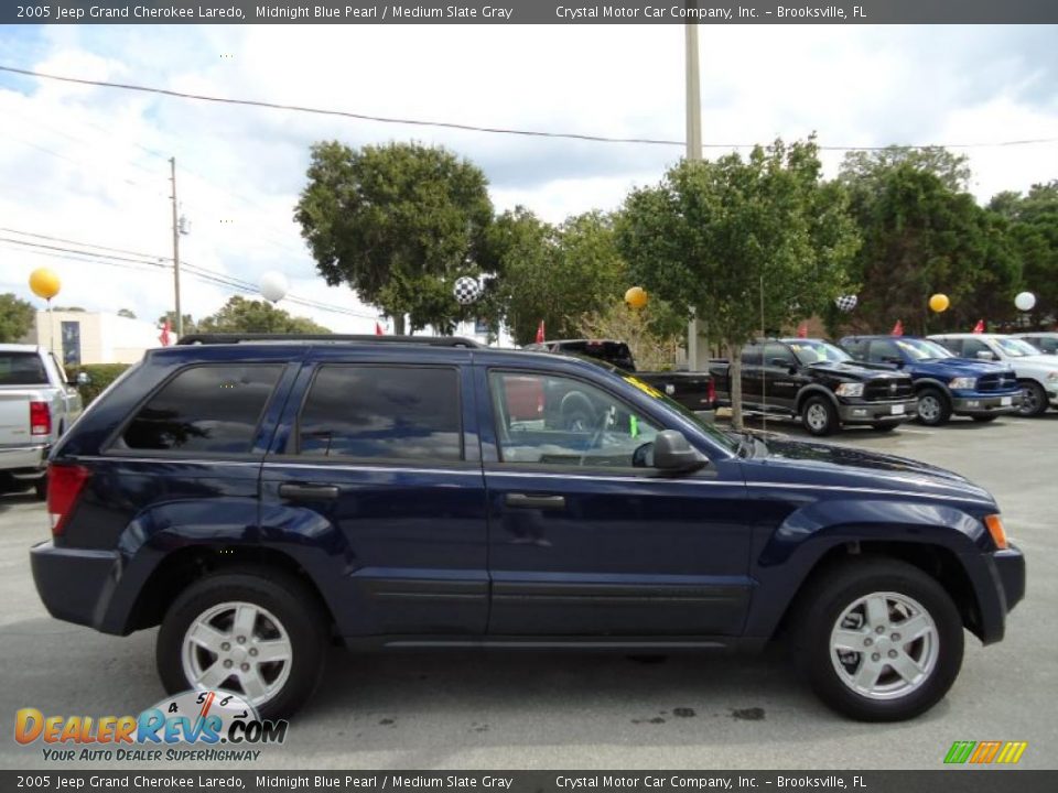 2005 Jeep Grand Cherokee Laredo Midnight Blue Pearl / Medium Slate Gray Photo #13