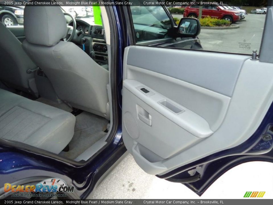 2005 Jeep Grand Cherokee Laredo Midnight Blue Pearl / Medium Slate Gray Photo #15