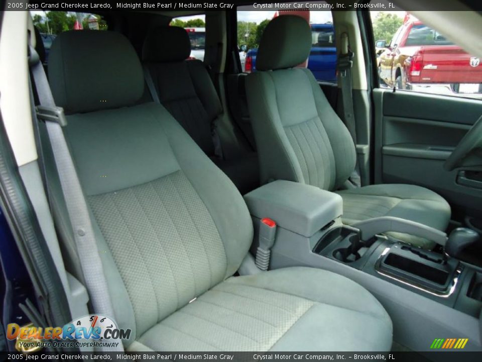 2005 Jeep Grand Cherokee Laredo Midnight Blue Pearl / Medium Slate Gray Photo #20