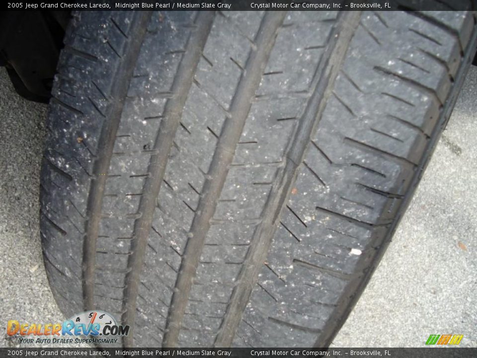 2005 Jeep Grand Cherokee Laredo Midnight Blue Pearl / Medium Slate Gray Photo #25
