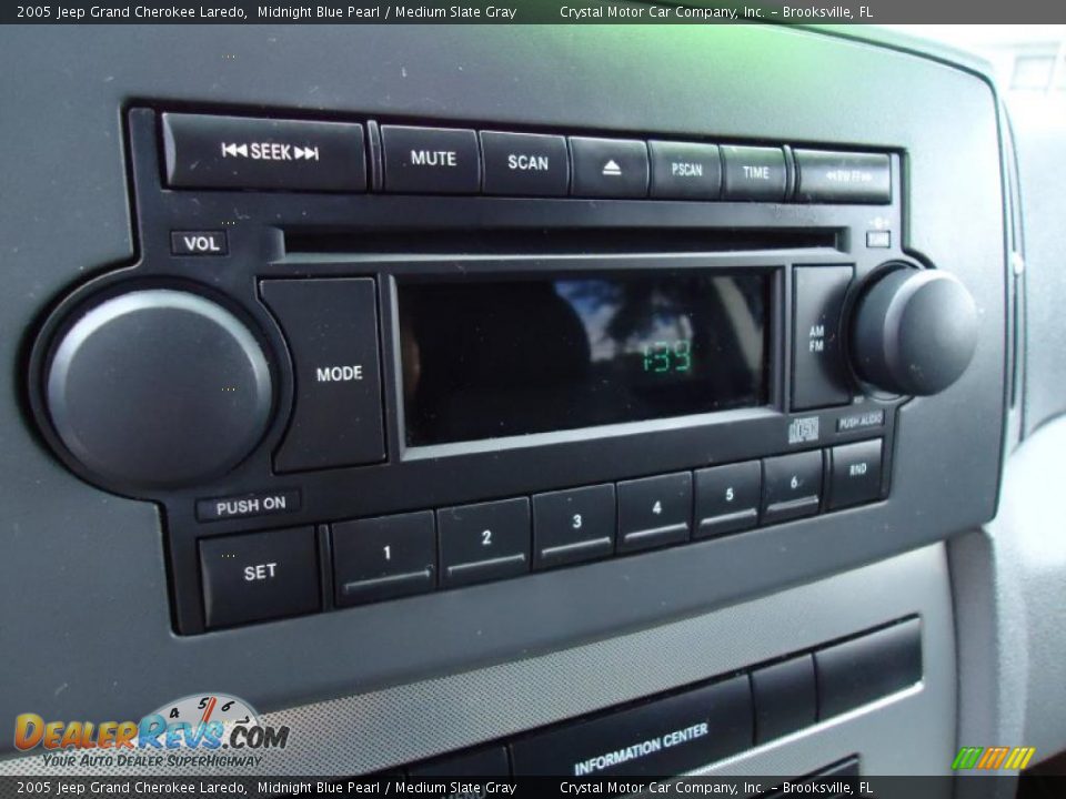 2005 Jeep Grand Cherokee Laredo Midnight Blue Pearl / Medium Slate Gray Photo #32