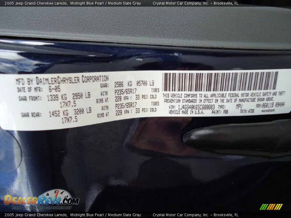 2005 Jeep Grand Cherokee Laredo Midnight Blue Pearl / Medium Slate Gray Photo #35