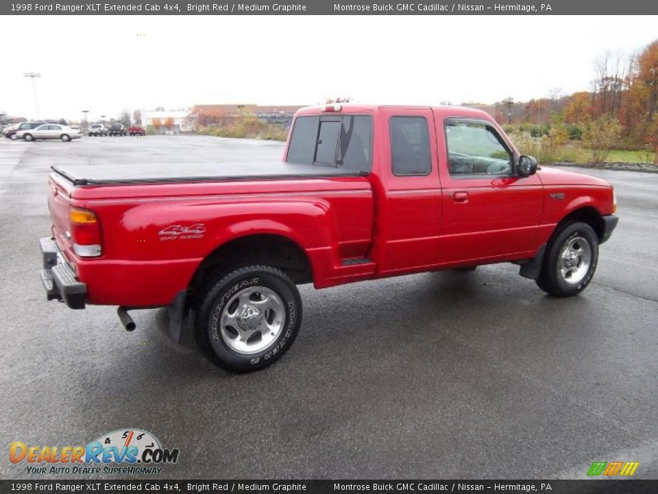 1998 Ford Ranger XLT Extended Cab 4x4 Bright Red / Medium Graphite Photo #8