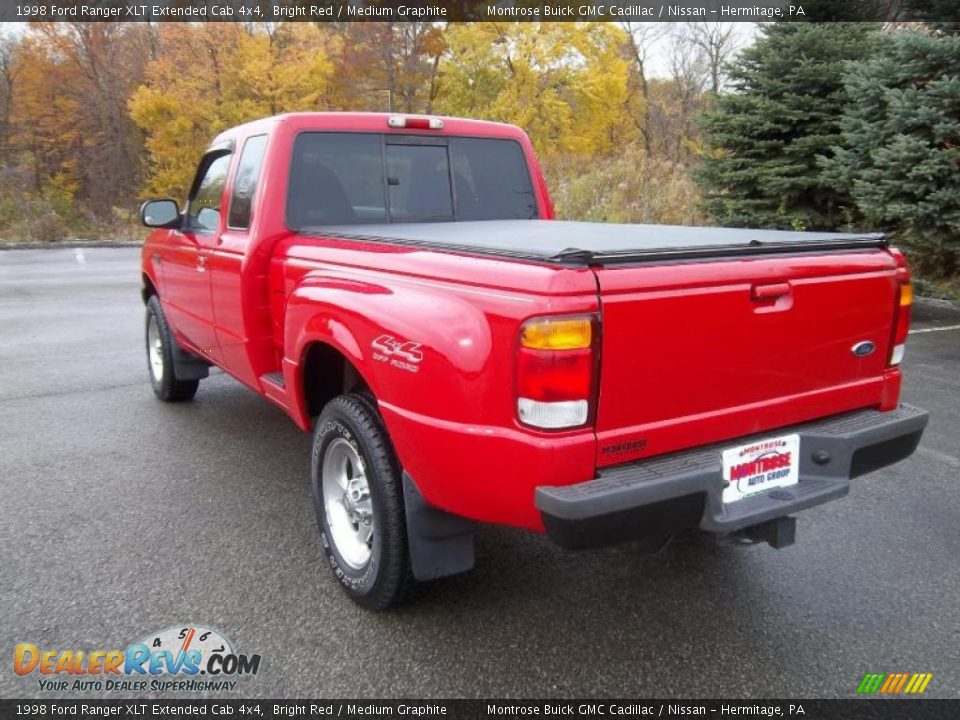 1998 Ford Ranger XLT Extended Cab 4x4 Bright Red / Medium Graphite Photo #11