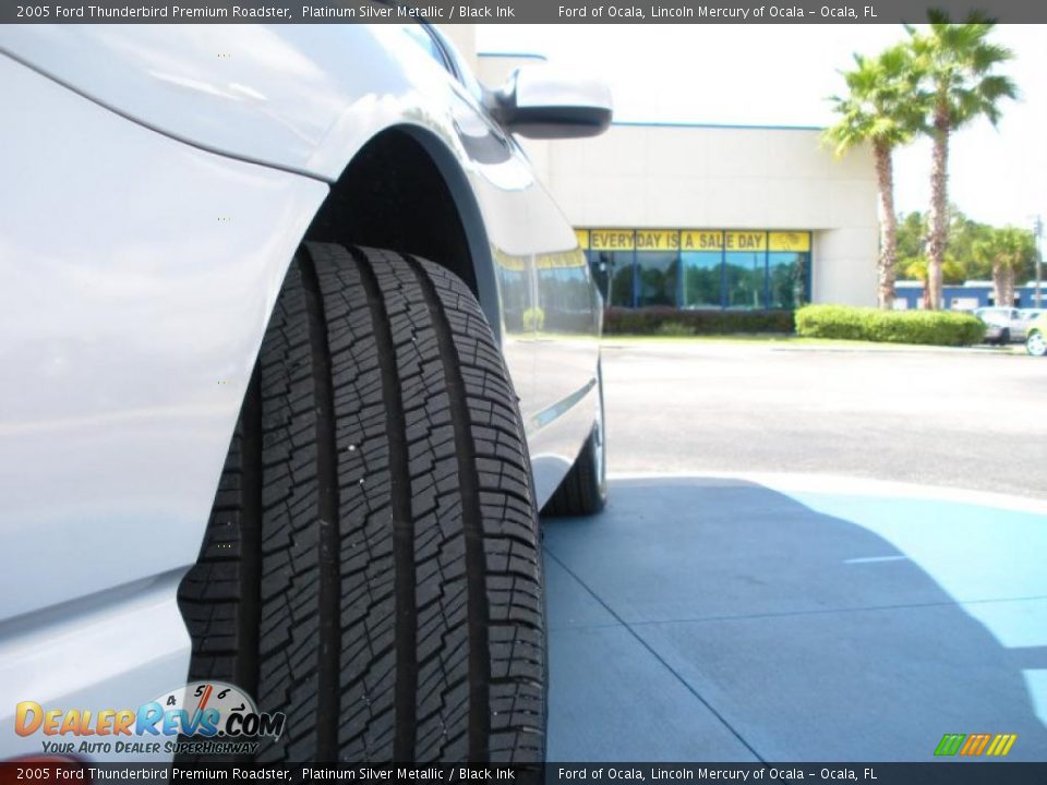 2005 Ford Thunderbird Premium Roadster Platinum Silver Metallic / Black Ink Photo #12