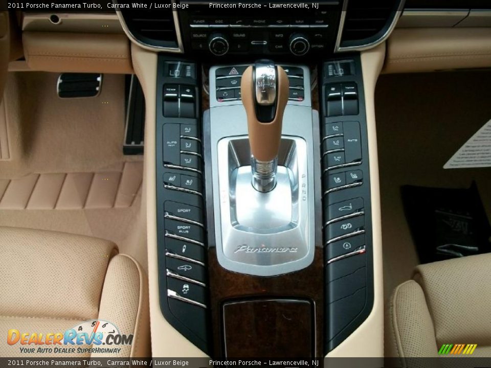 2011 Porsche Panamera Turbo Shifter Photo #20