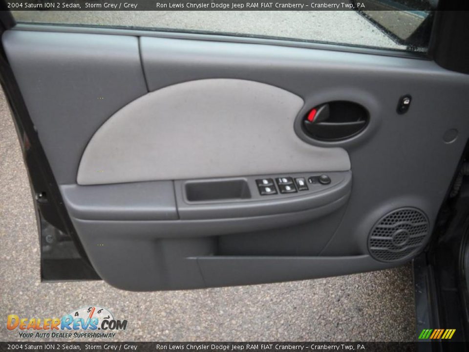 2004 Saturn ION 2 Sedan Storm Grey / Grey Photo #6