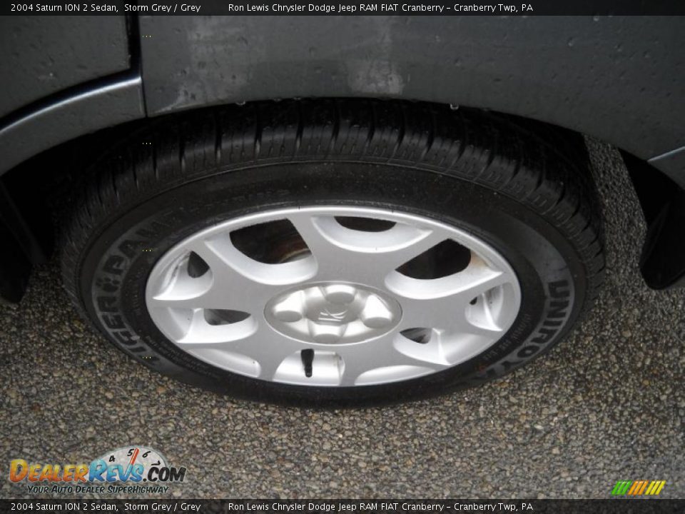2004 Saturn ION 2 Sedan Storm Grey / Grey Photo #13
