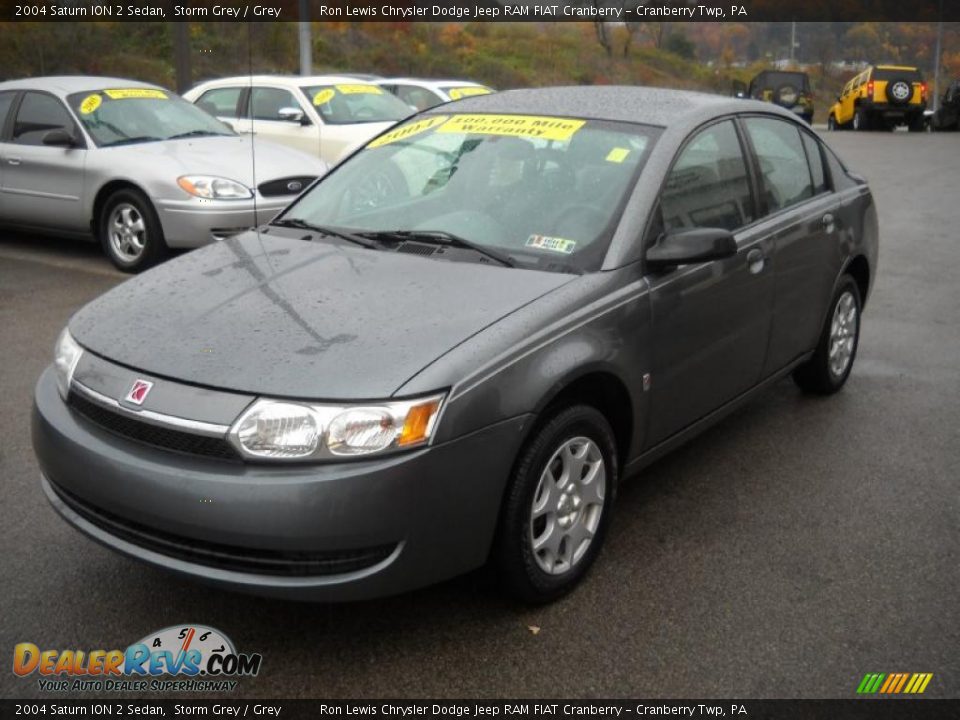 2004 Saturn ION 2 Sedan Storm Grey / Grey Photo #18