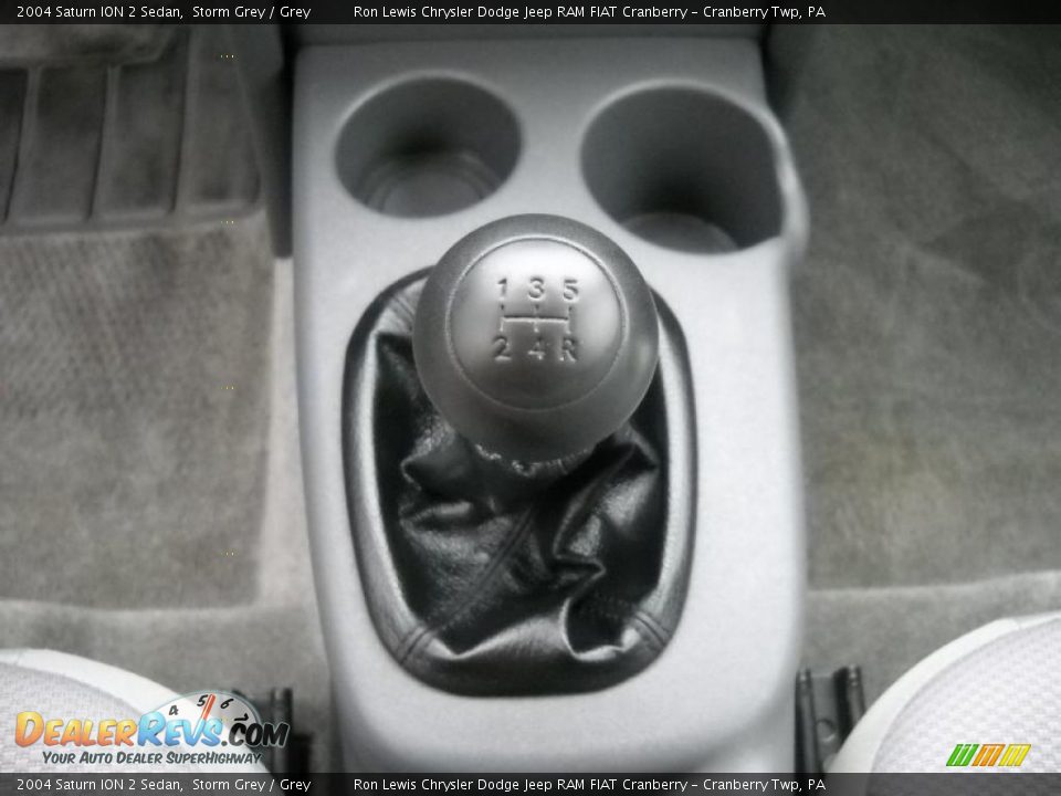 2004 Saturn ION 2 Sedan Shifter Photo #23