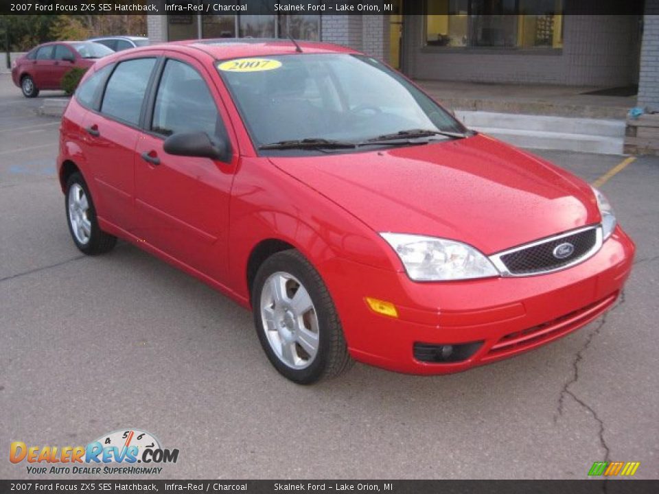 2007 Ford Focus ZX5 SES Hatchback Infra-Red / Charcoal Photo #1