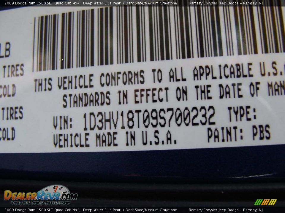 2009 Dodge Ram 1500 SLT Quad Cab 4x4 Deep Water Blue Pearl / Dark Slate/Medium Graystone Photo #17