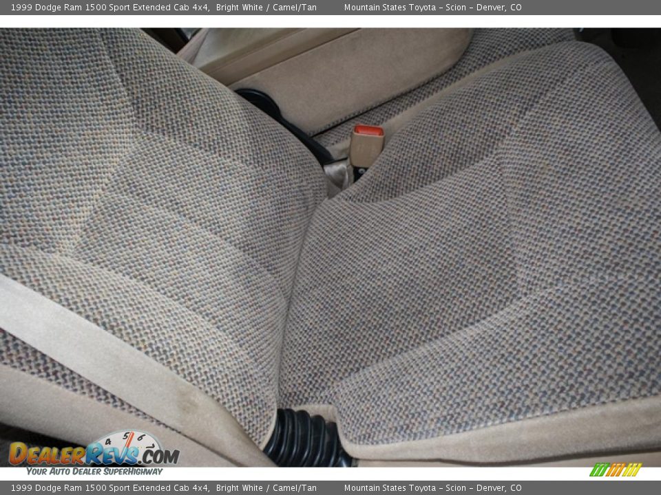 1999 Dodge Ram 1500 Sport Extended Cab 4x4 Bright White / Camel/Tan Photo #12