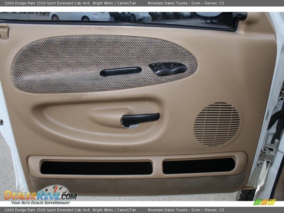 Door Panel of 1999 Dodge Ram 1500 Sport Extended Cab 4x4 Photo #15