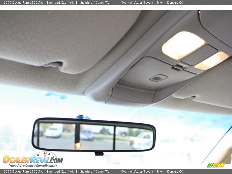 1999 Dodge Ram 1500 Sport Extended Cab 4x4 Bright White / Camel/Tan Photo #25