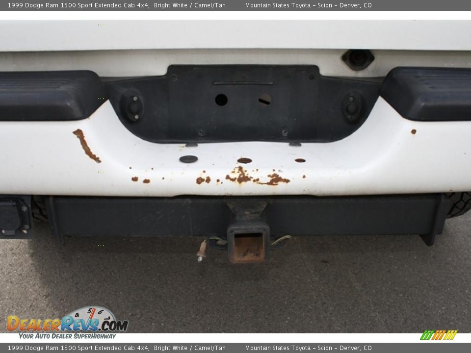 1999 Dodge Ram 1500 Sport Extended Cab 4x4 Bright White / Camel/Tan Photo #28