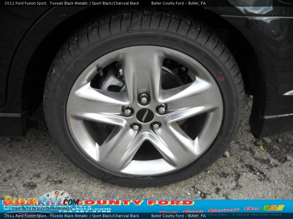 2011 Ford Fusion Sport Tuxedo Black Metallic / Sport Black/Charcoal Black Photo #14