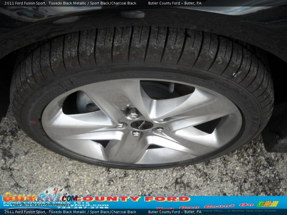 2011 Ford Fusion Sport Tuxedo Black Metallic / Sport Black/Charcoal Black Photo #16