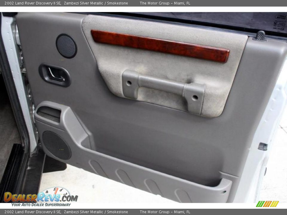 Door Panel of 2002 Land Rover Discovery II SE Photo #36