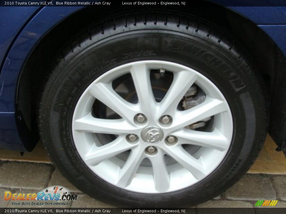 2010 Toyota Camry XLE V6 Wheel Photo #14
